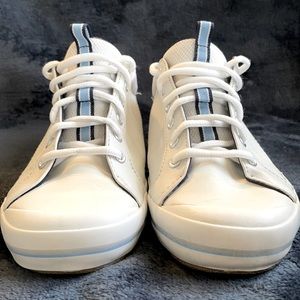 EUC beautiful classic leather Keds women’s 8 🤩